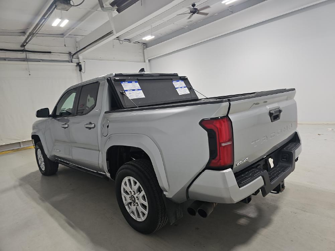 2024 Toyota Tacoma SR5 4WD