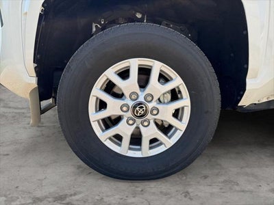 2025 Toyota Tacoma SR5 4WD