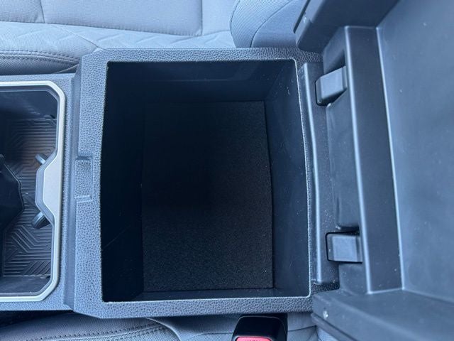 2024 Toyota Tacoma SR5 4WD