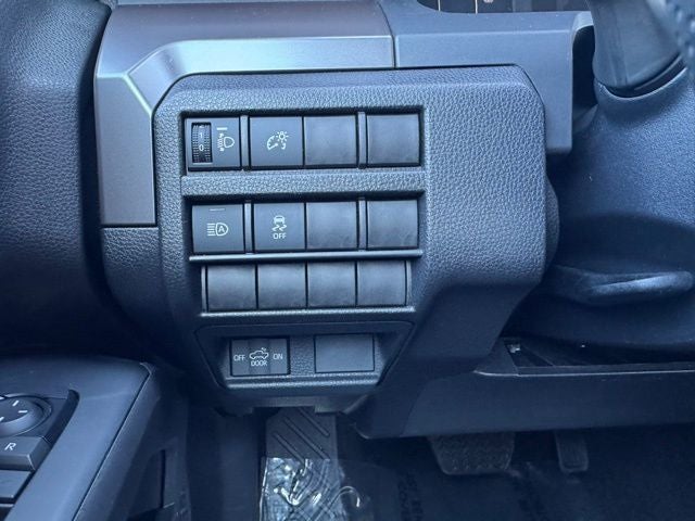 2024 Toyota Tacoma SR5 4WD