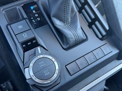 2024 Toyota Tacoma SR5 4WD