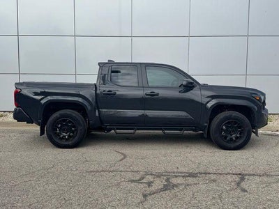 2024 Toyota Tacoma SR5 4WD