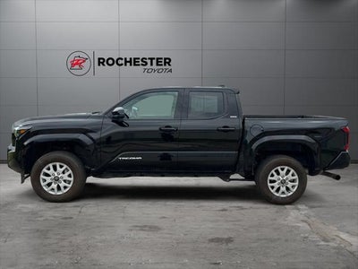 2025 Toyota Tacoma SR5 4WD