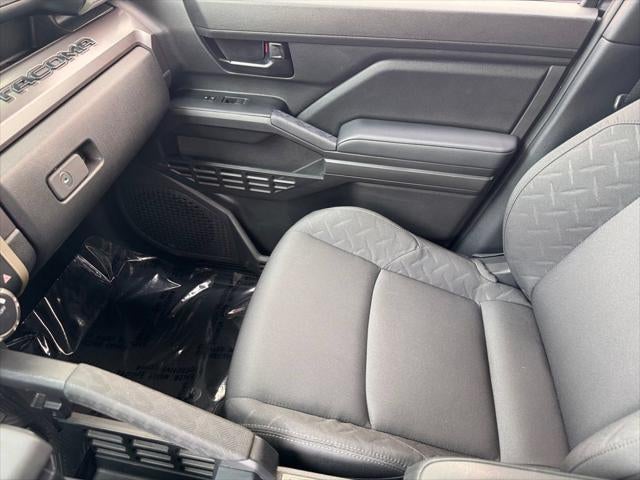 2025 Toyota Tacoma SR5 4WD
