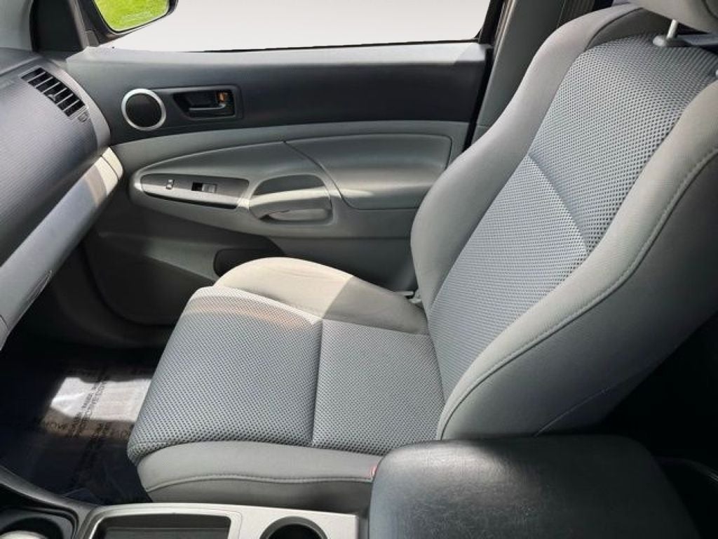 2013 Toyota Tacoma Base V6
