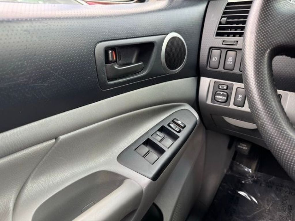 2013 Toyota Tacoma Base V6