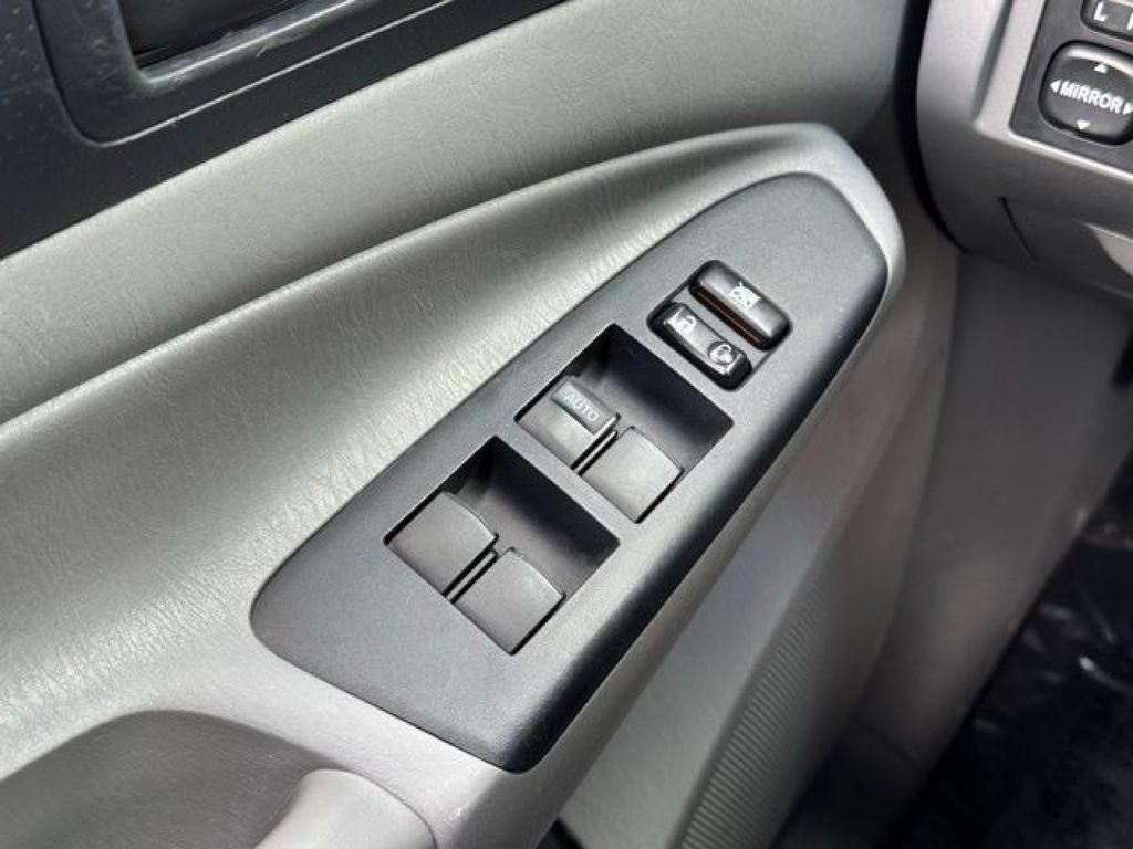 2013 Toyota Tacoma Base V6