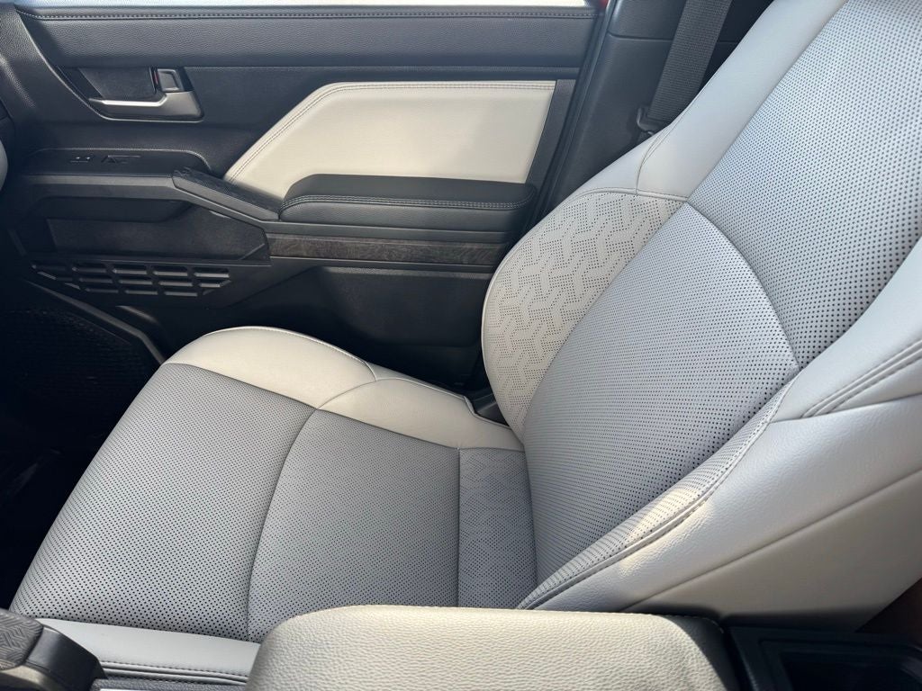 2025 Toyota Tacoma Limited 4WD