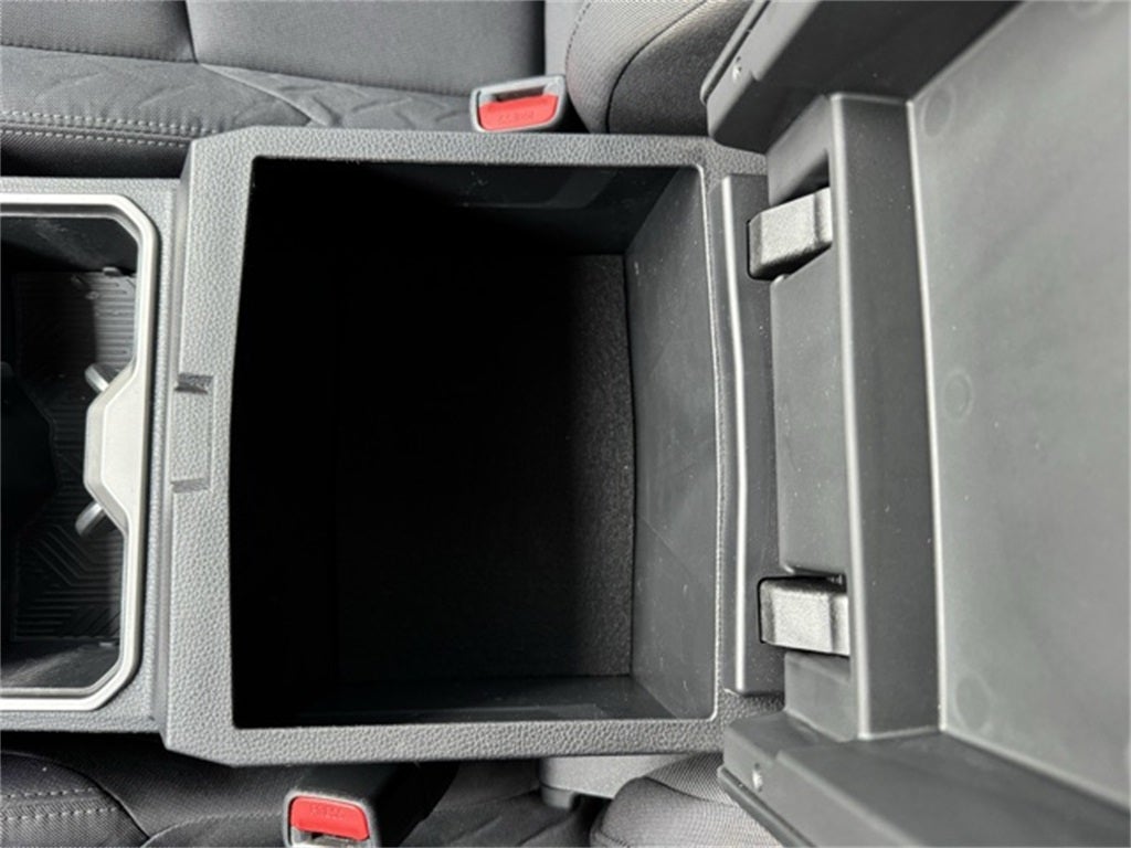 2024 Toyota Tacoma SR5 4WD