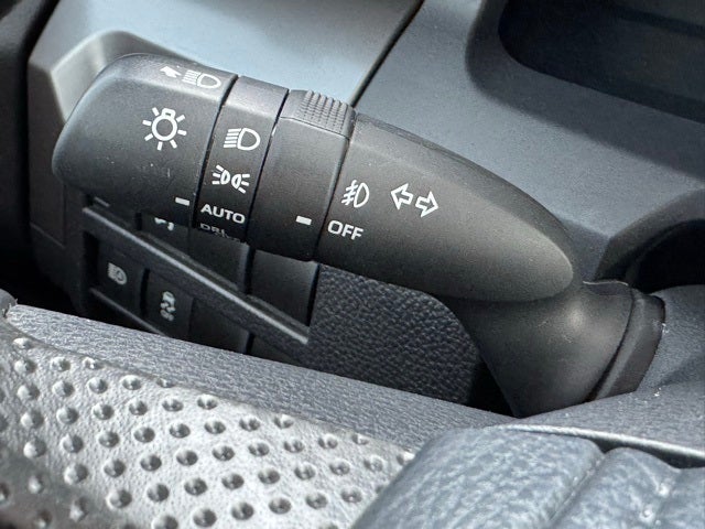 2024 Toyota Tacoma SR5 4WD