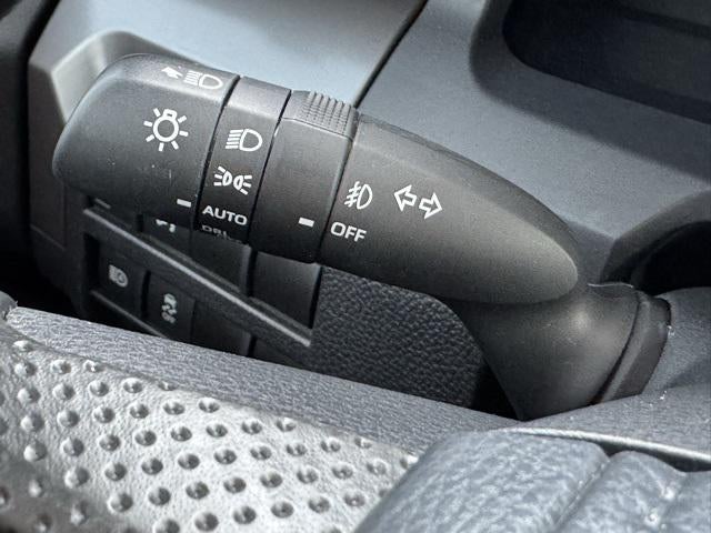 2024 Toyota Tacoma SR5 4WD