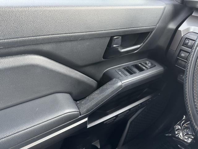 2024 Toyota Tacoma SR5 4WD