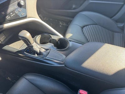 2018 Toyota Camry SE FWD