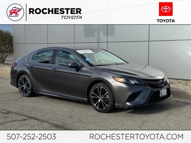 2018 Toyota Camry SE FWD