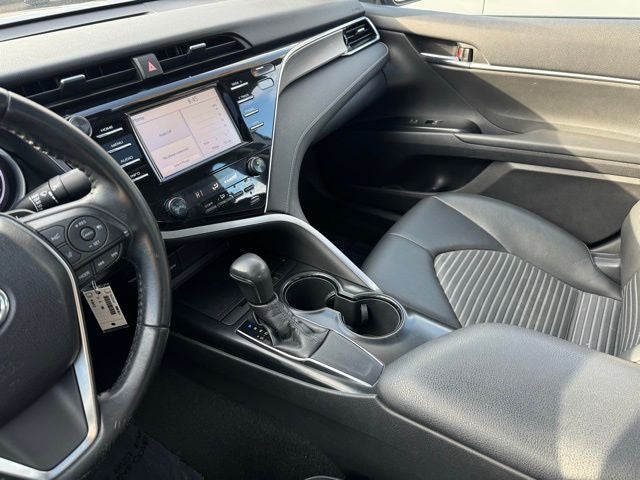 2018 Toyota Camry SE FWD