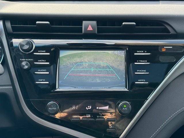 2018 Toyota Camry SE FWD