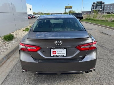 2018 Toyota Camry SE FWD