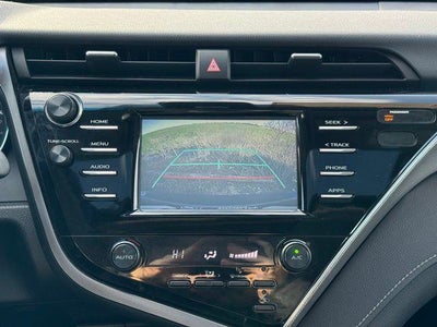 2018 Toyota Camry SE FWD