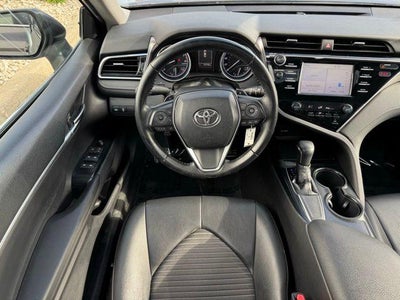 2018 Toyota Camry SE FWD