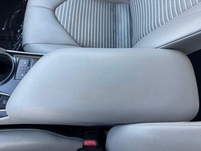 2018 Toyota Camry Hybrid SE FWD