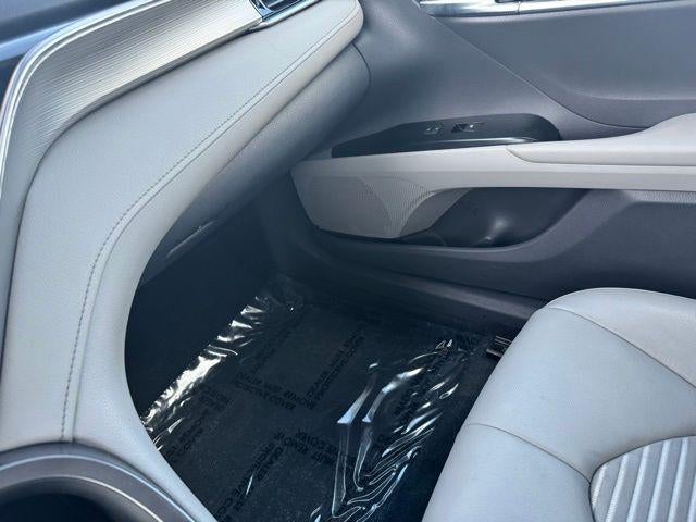 2018 Toyota Camry Hybrid SE FWD