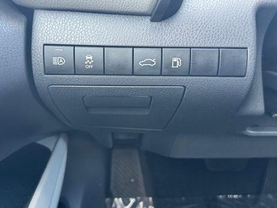 2018 Toyota Camry Hybrid SE FWD