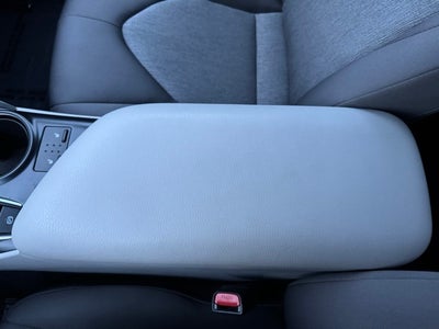 2018 Toyota Camry Hybrid LE FWD