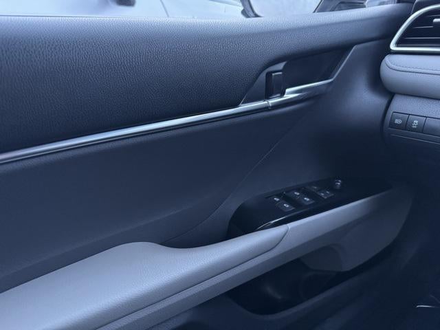 2018 Toyota Camry Hybrid LE FWD