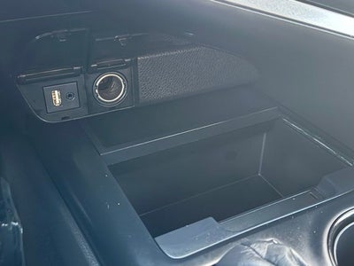 2019 Toyota Camry Hybrid LE FWD