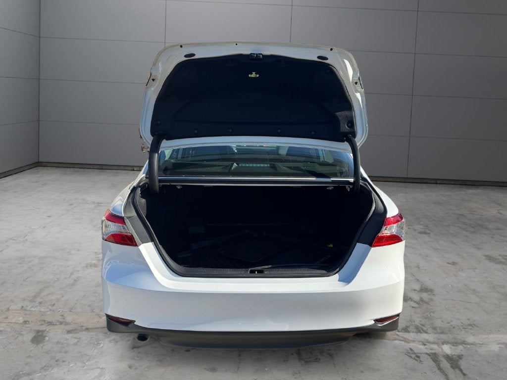 2019 Toyota Camry Hybrid LE FWD
