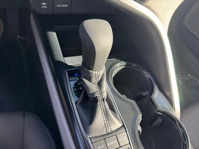 2019 Toyota Camry Hybrid LE FWD