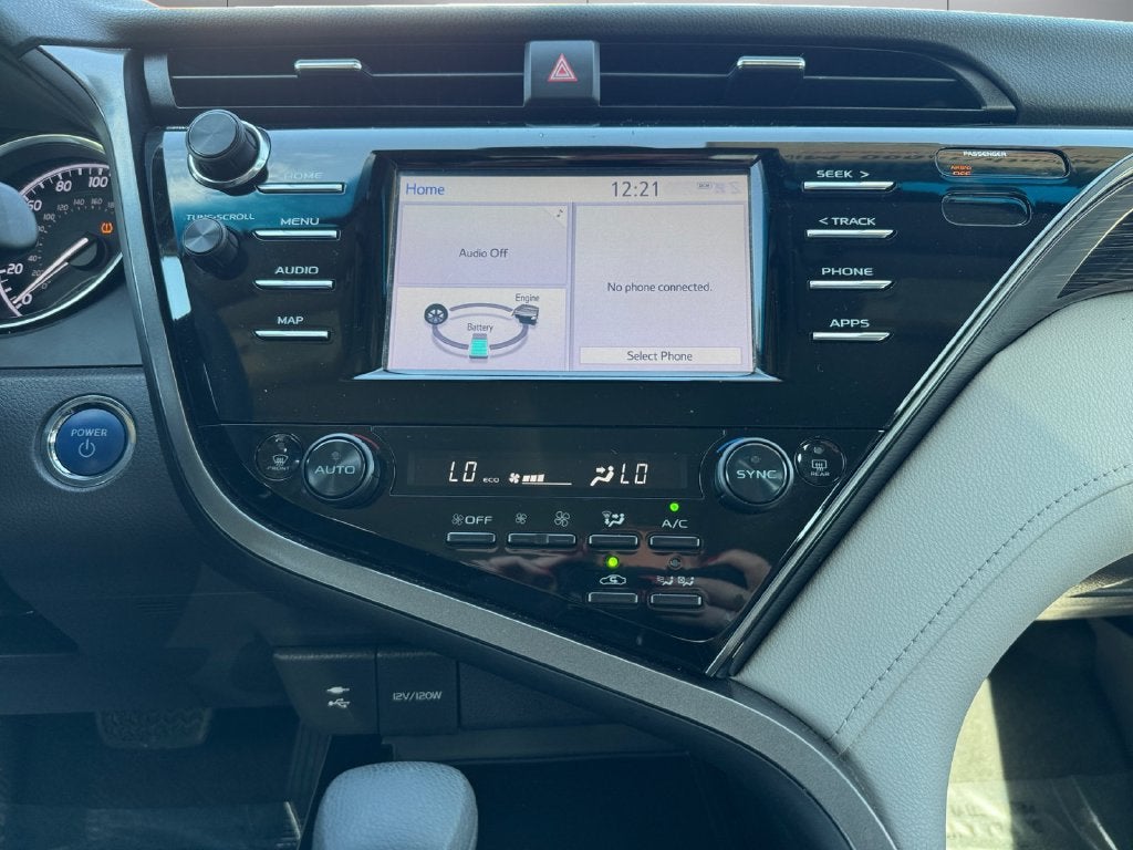 2019 Toyota Camry Hybrid LE FWD
