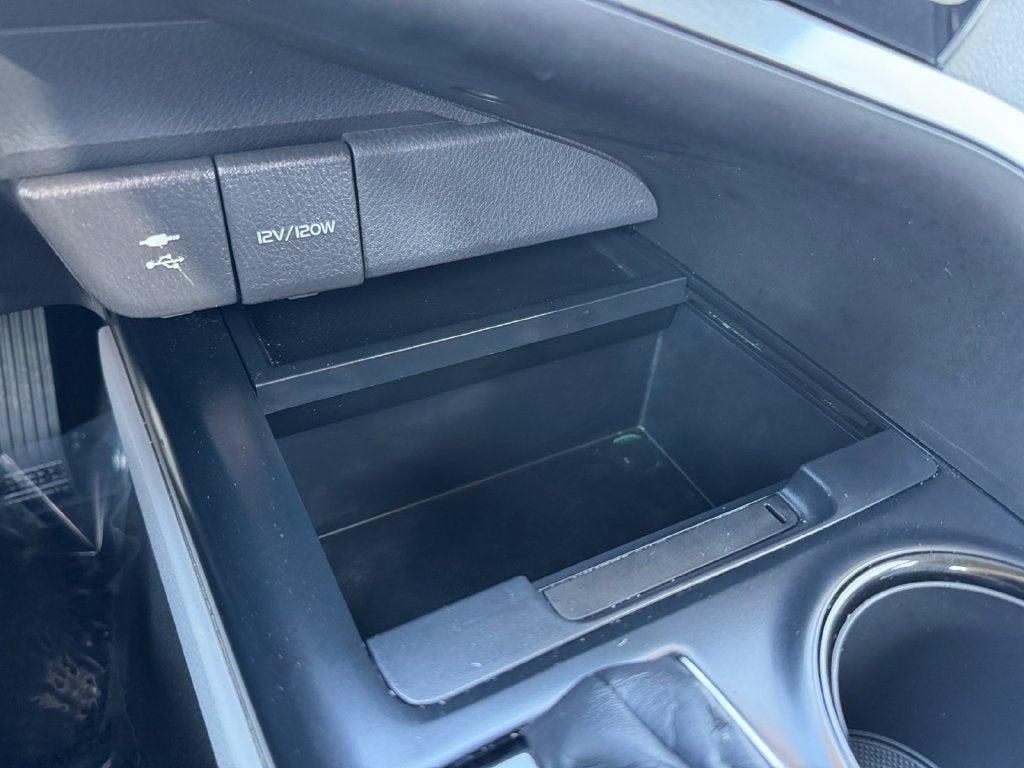 2019 Toyota Camry Hybrid LE FWD