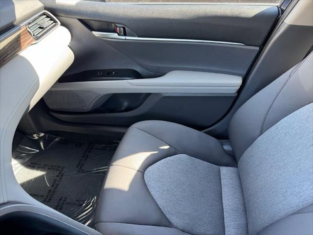 2019 Toyota Camry Hybrid LE FWD