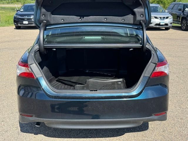 2019 Toyota Camry Hybrid LE FWD