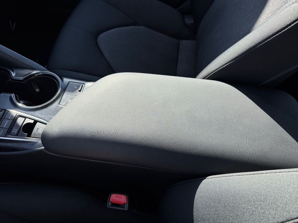 2019 Toyota Camry Hybrid LE FWD