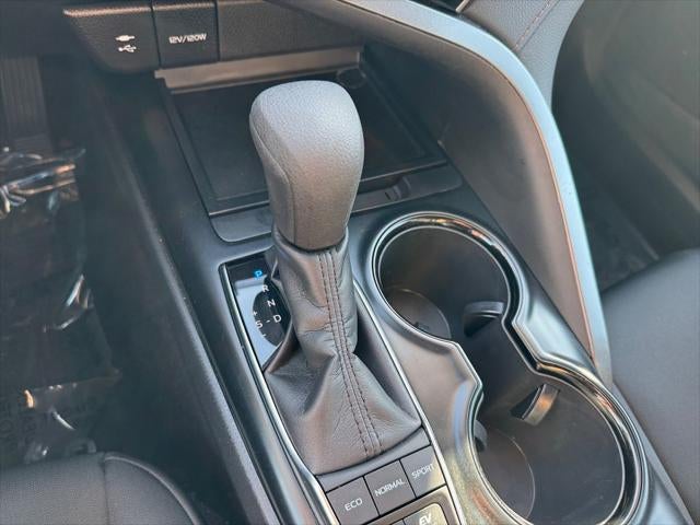 2019 Toyota Camry Hybrid LE FWD