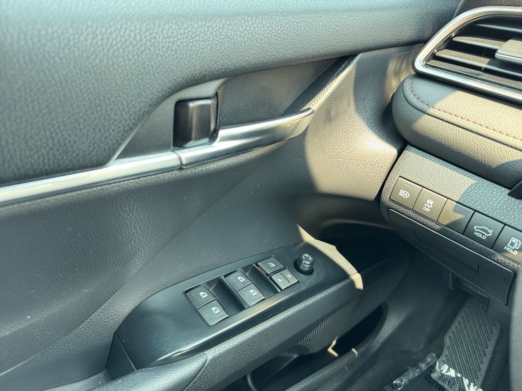 2019 Toyota Camry Hybrid LE FWD