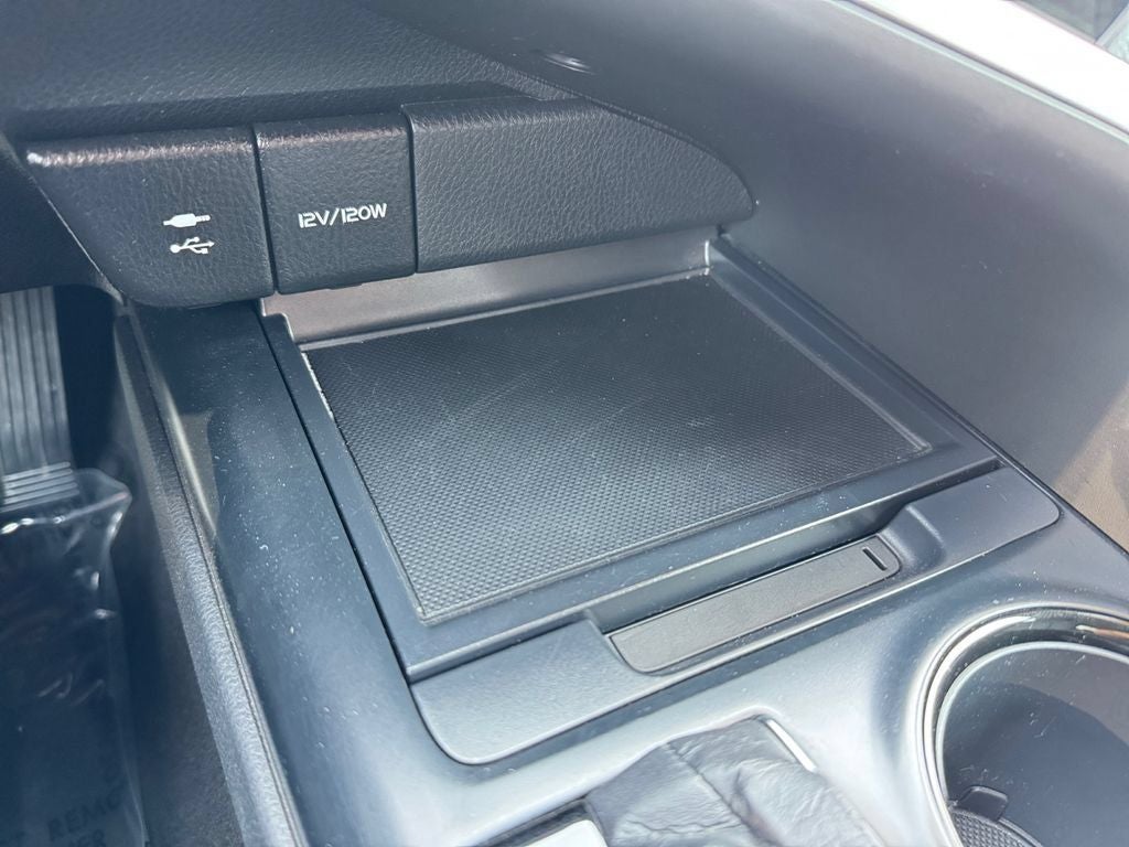 2019 Toyota Camry Hybrid LE FWD