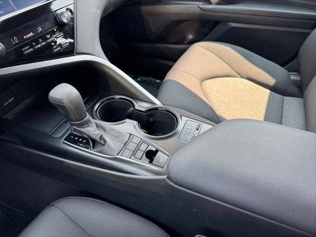 2019 Toyota Camry Hybrid LE FWD