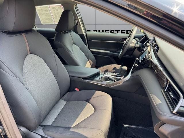2019 Toyota Camry Hybrid LE FWD