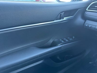 2018 Toyota Camry Hybrid LE FWD