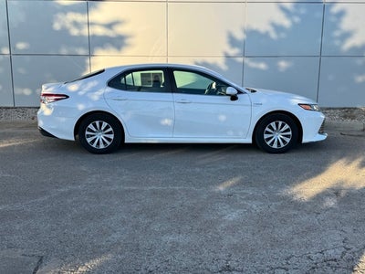 2018 Toyota Camry Hybrid LE FWD