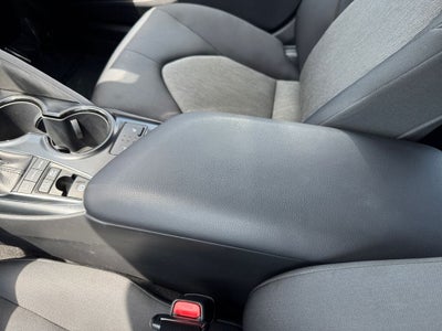 2019 Toyota Camry Hybrid LE FWD