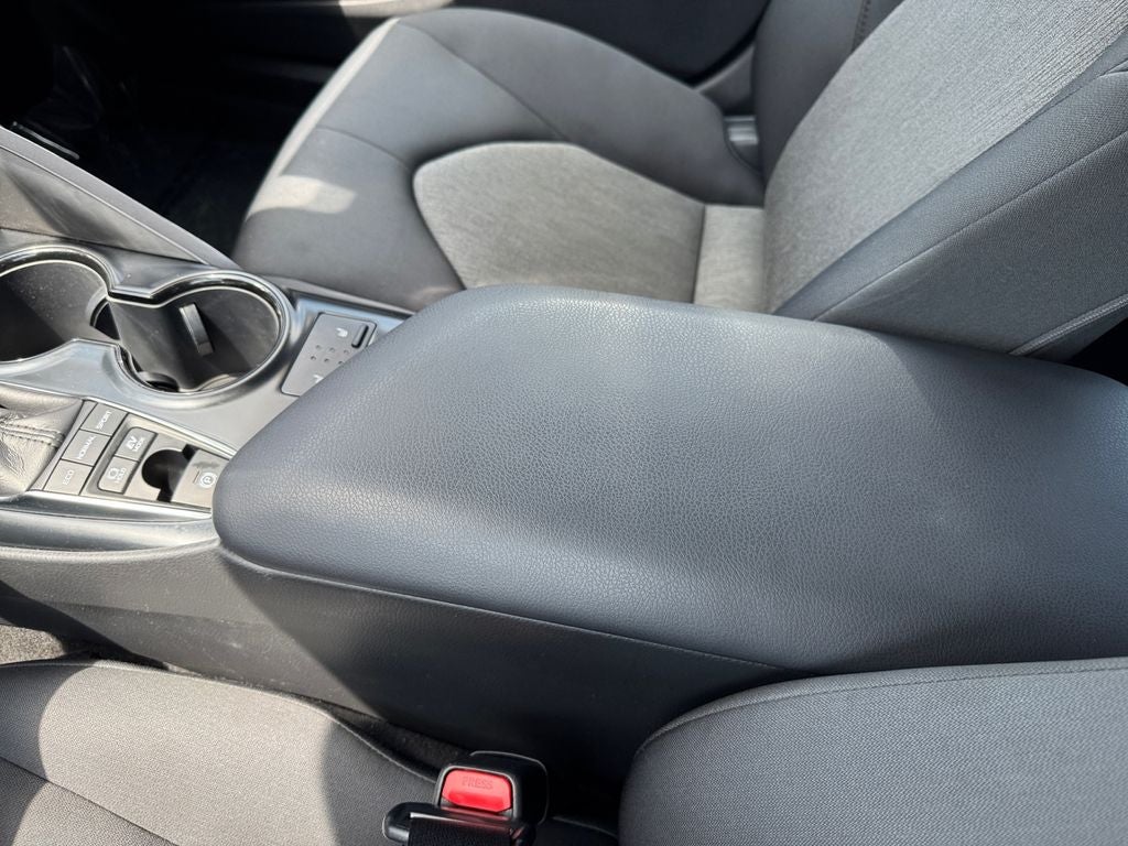 2019 Toyota Camry Hybrid LE FWD
