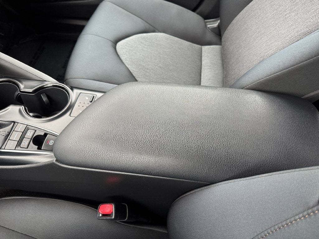 2019 Toyota Camry Hybrid LE FWD