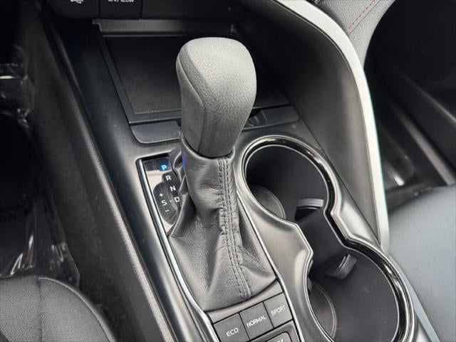 2019 Toyota Camry Hybrid LE FWD