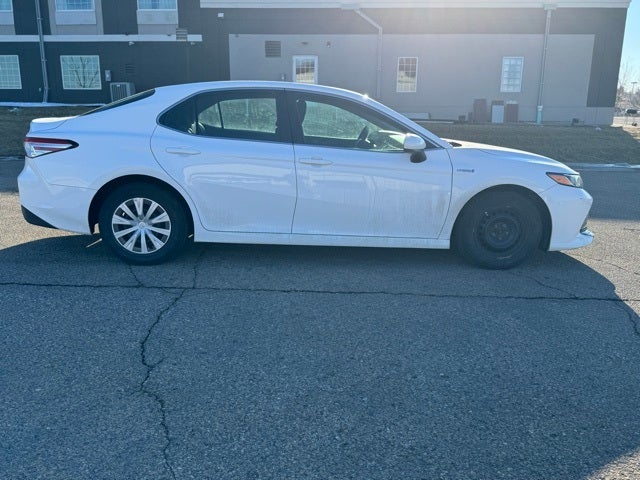 2018 Toyota Camry Hybrid LE FWD
