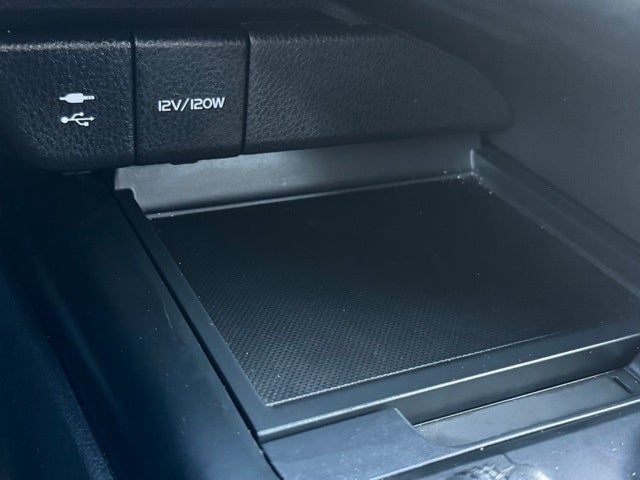 2018 Toyota Camry Hybrid LE FWD