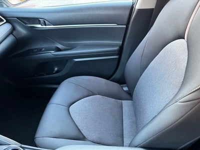 2018 Toyota Camry Hybrid LE FWD